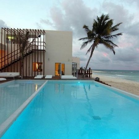 بلايا ديل كارمن Beachside Corasol El Amanecer De Frida Para 2 Personas المظهر الخارجي الصورة